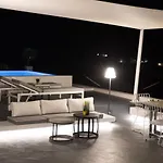 Horizon Mills Imerovigli (Santorini)